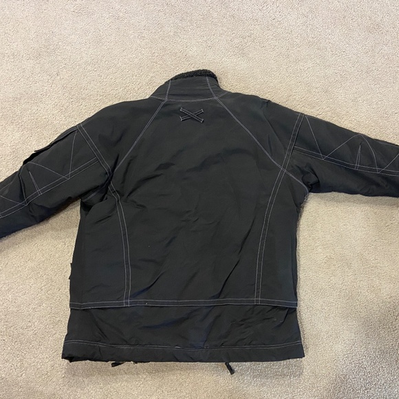 Black Snowboarding Jacket - Picture 7 of 7